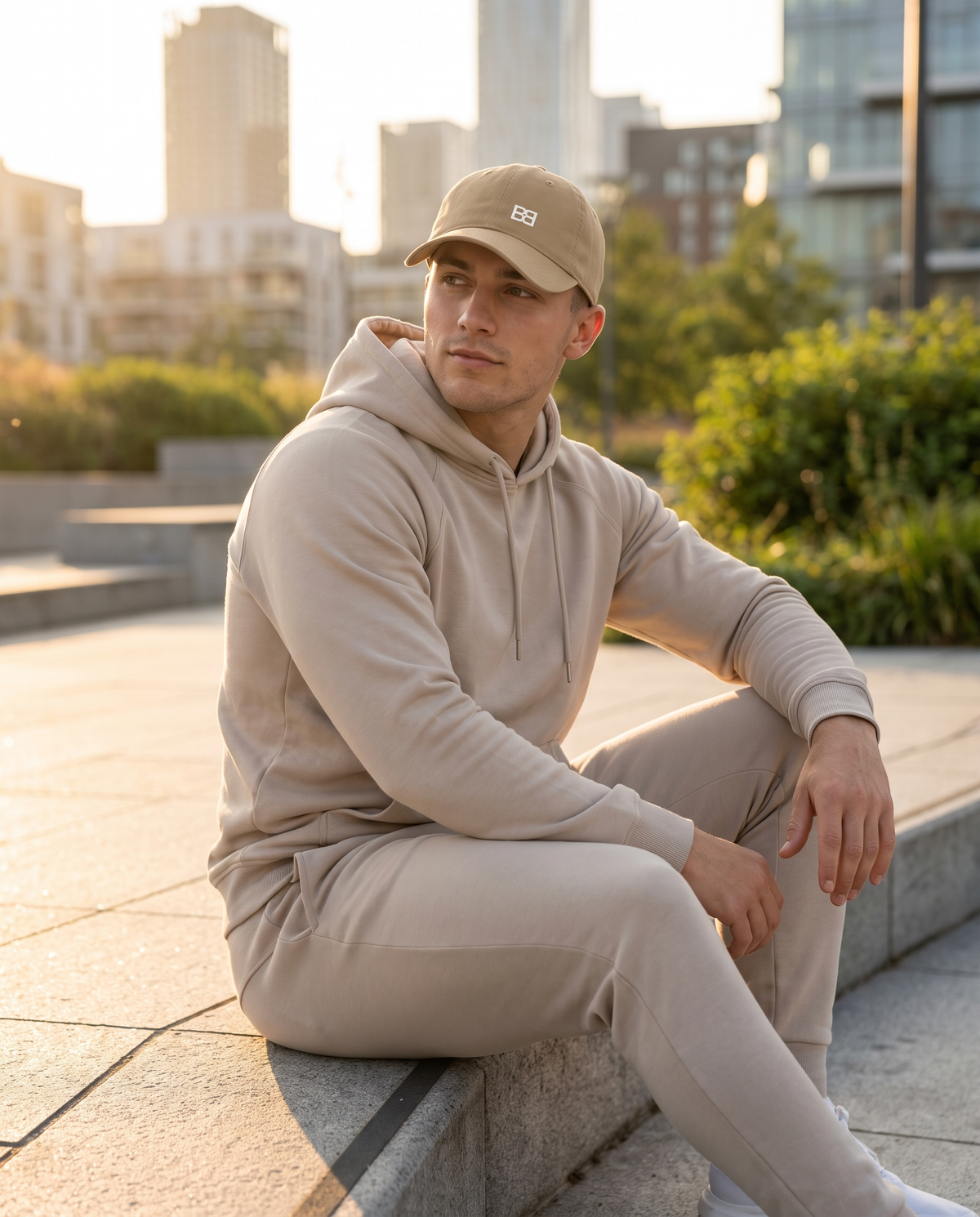 Brownbag Hat outdoor lifestyle shot